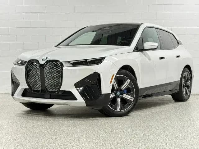 2023 BMW iX — front 3/4